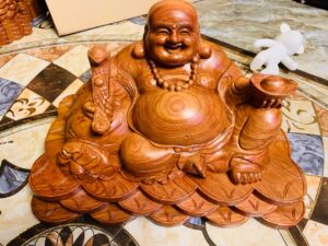 Tượng gỗ phong thủy